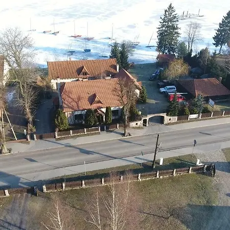 Mazurska Zagroda ファームステイ リジェボ